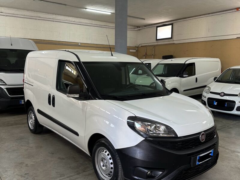 FIAT DOBLO' 1.6 105CV 3 POSTI