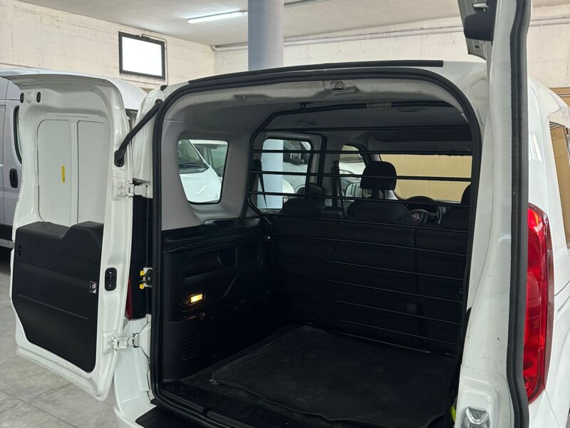 Fiat Doblo' 1.6 105cv Combi N1 5 Posti