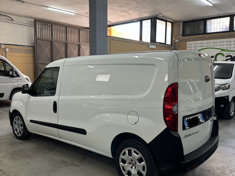 Fiat Doblo' 1.6 105cv Maxi Allestito