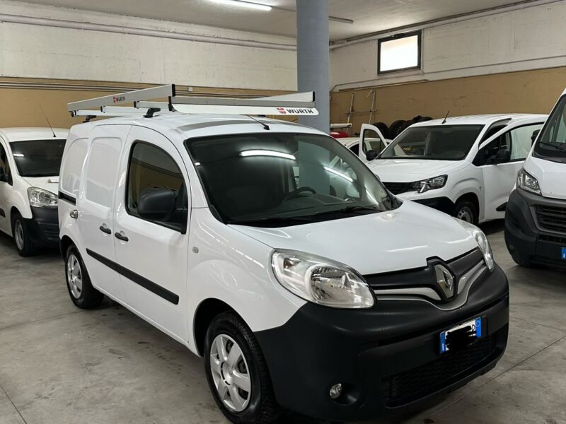 RENAULT KANGOO 1.5 75CV ALLESTITO + INVERTER 220