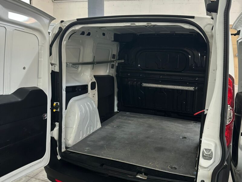 FIAT DOBLO 1.6 105CV 3 POSTI