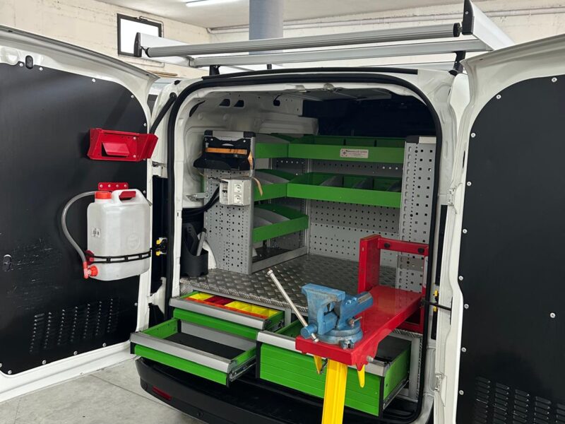 FIAT DOBLO' 1.6 105CV OFFICINA MOBILE