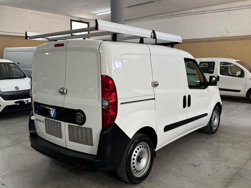 FIAT DOBLO' 1.6 105CV OFFICINA MOBILE