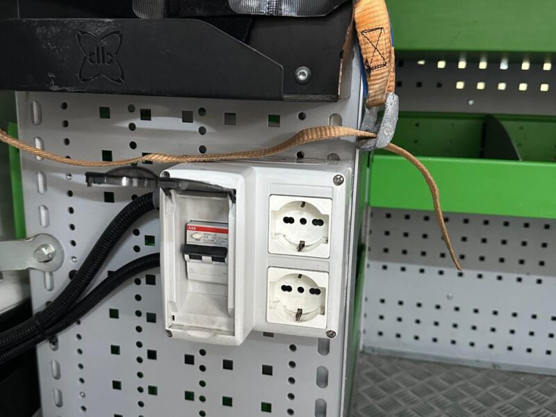 FIAT DOBLO' 1.6 105CV OFFICINA MOBILE