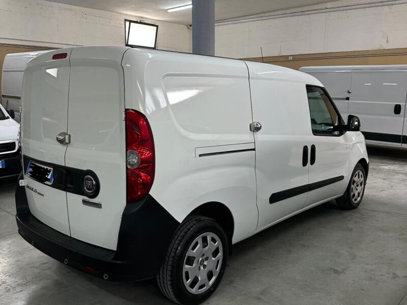 FIAT DOBLO' 1.6 105CV MAXI 3 POSTI